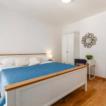 Villa Azurno By