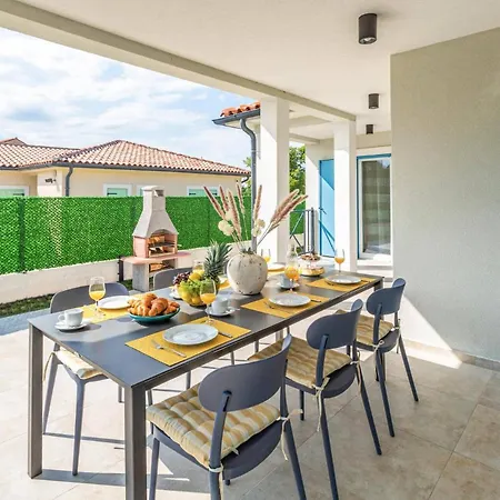 Azurno By Villa